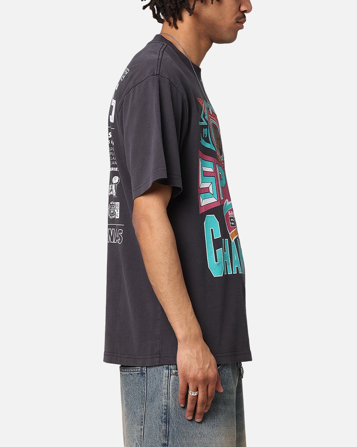 Mitchell & Ness San Antonio Spurs Chisel Championship T-Shirt Black
