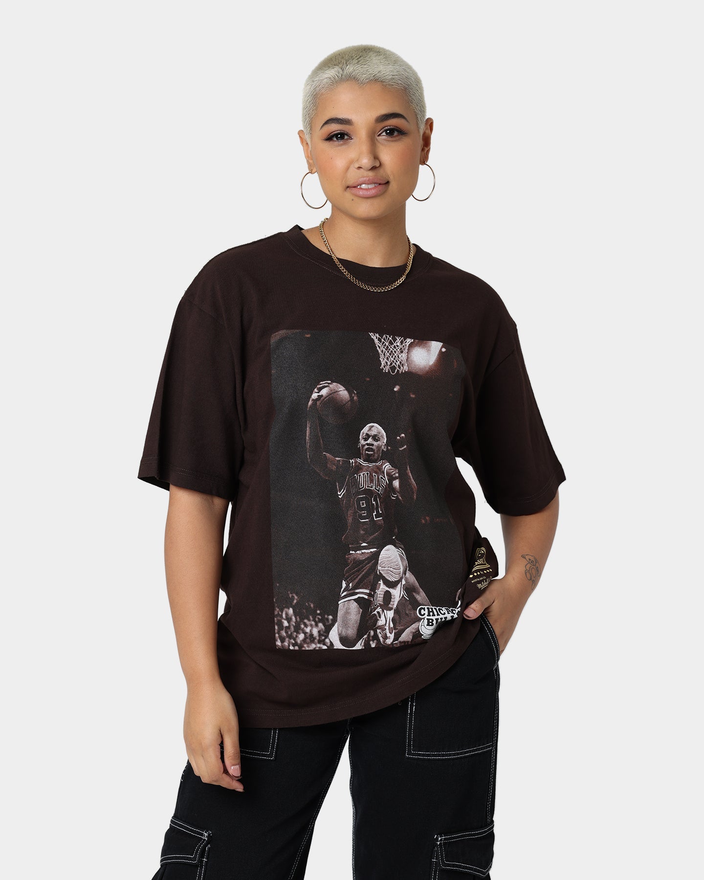 Mitchell & Ness Chicago Bulls Rodman Photo T-Shirt Baroque Brown Style001