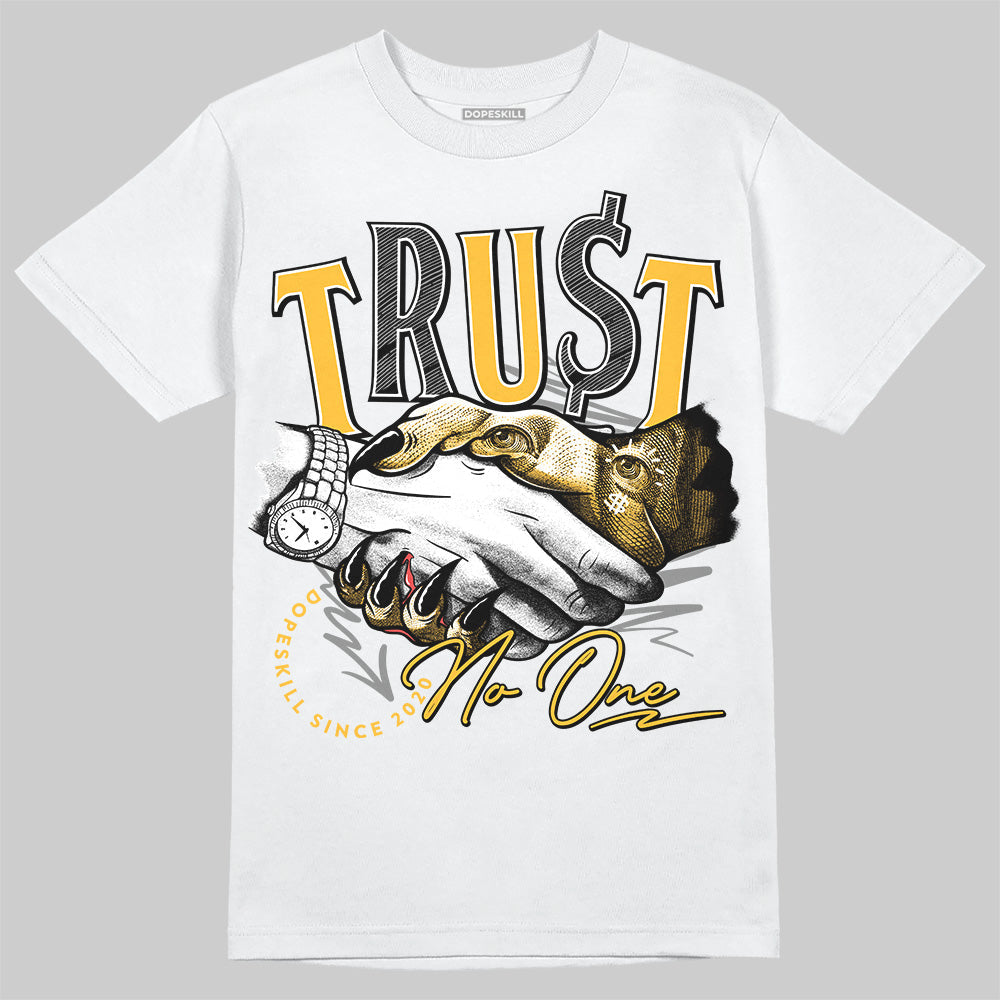 9060 Varsity Gold DopeSkill T-Shirt Trust No One Graphic