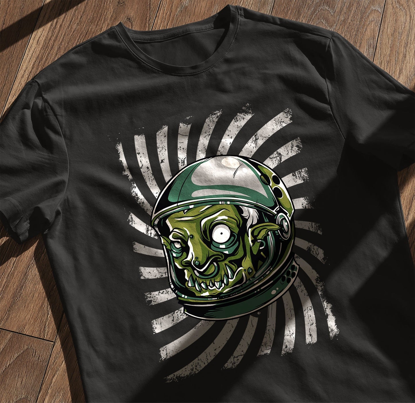 SpaceOgre T-Shirt - Zombie in Space!